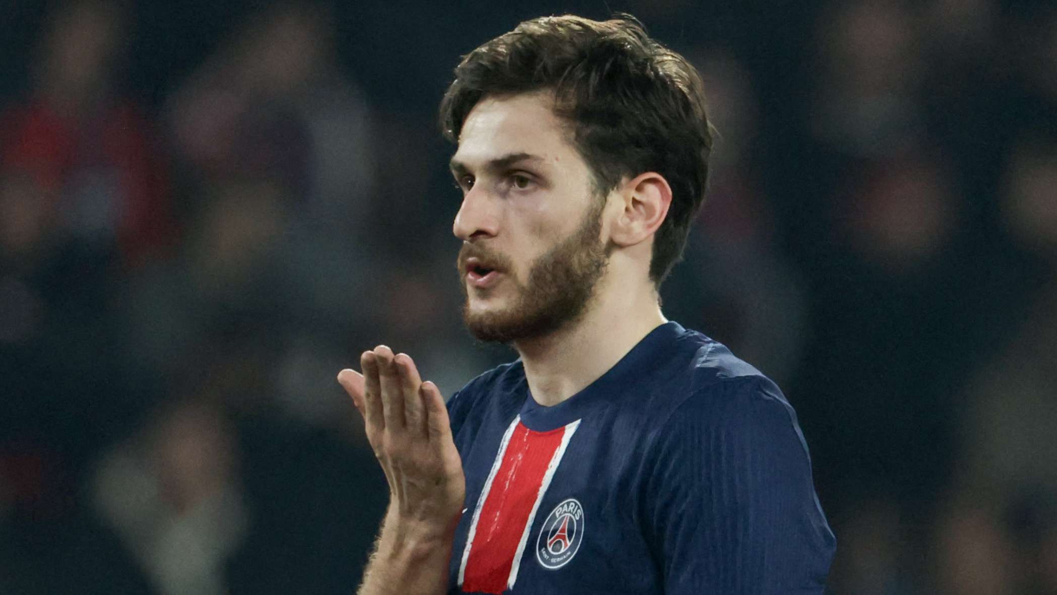 中的表现让 中的表现让