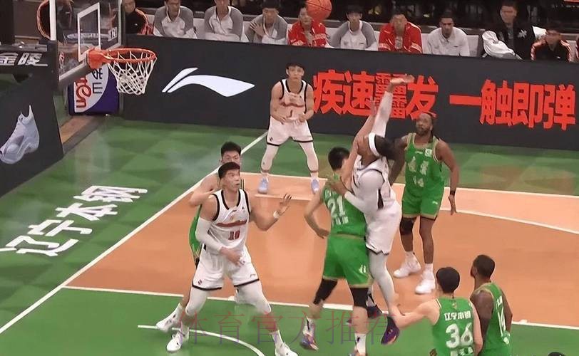 广东半场打花辽宁！2小外轰44分，2小将齐发挥，亨特首秀狂铁！